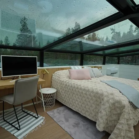 Levi Glass Roof Lodge Levi