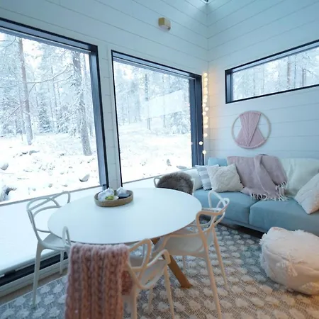 Levi Glass Roof Lodge *
