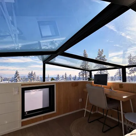 Glass Roof Lomamökit